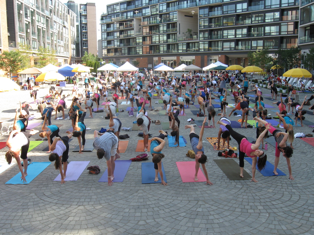 Piazza Yoga